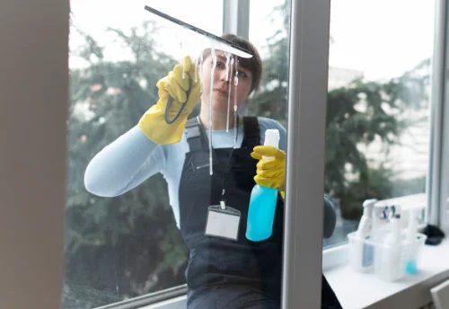 Nettoyage de vitres intérieures et extérieures à Dourges